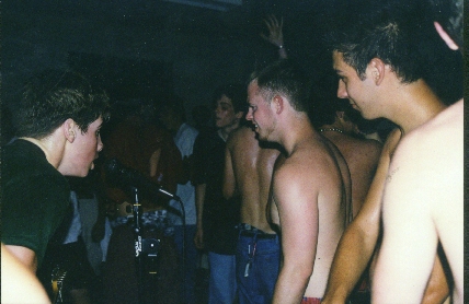 band13.JPG (105053 bytes)