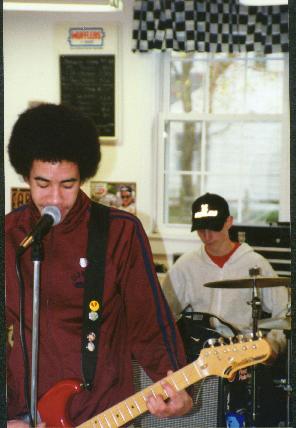 band8.JPG (23132 bytes)
